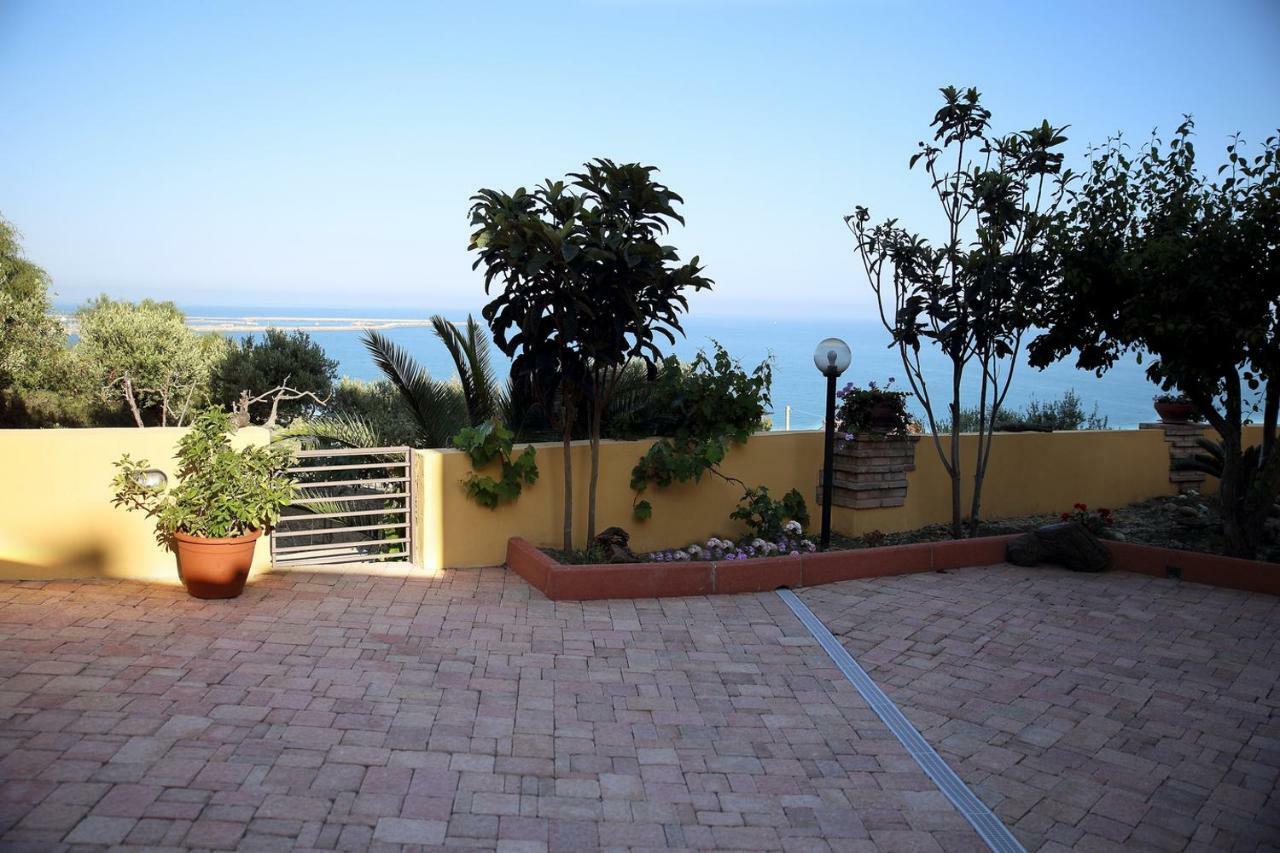 Villa Yellow House Licata Kültér fotó