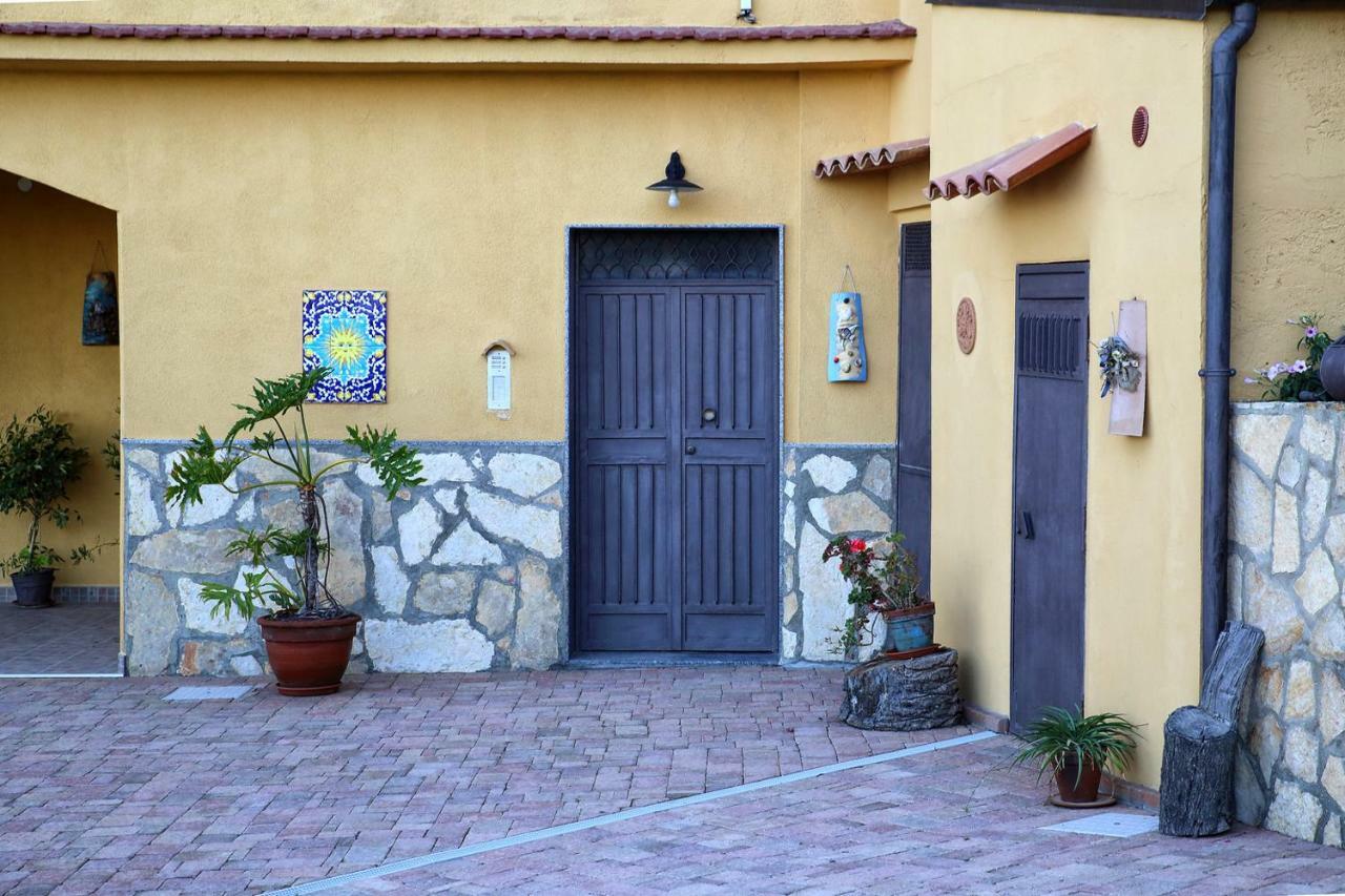 Villa Yellow House Licata Kültér fotó